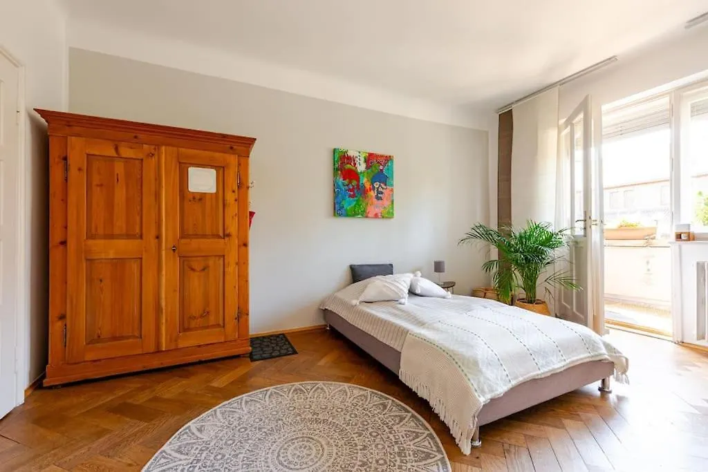 Ferienwohnung Haus Oktober München