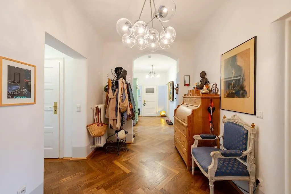 Apartament Haus Oktober Monachium