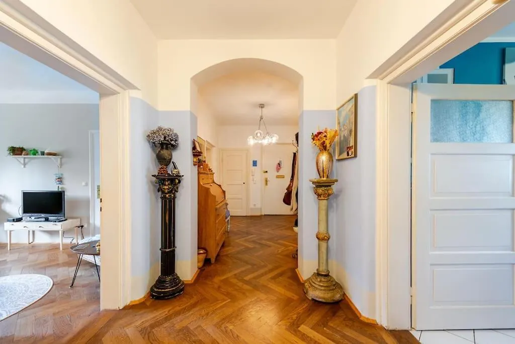 Apartament Haus Oktober Monachium Niemcy