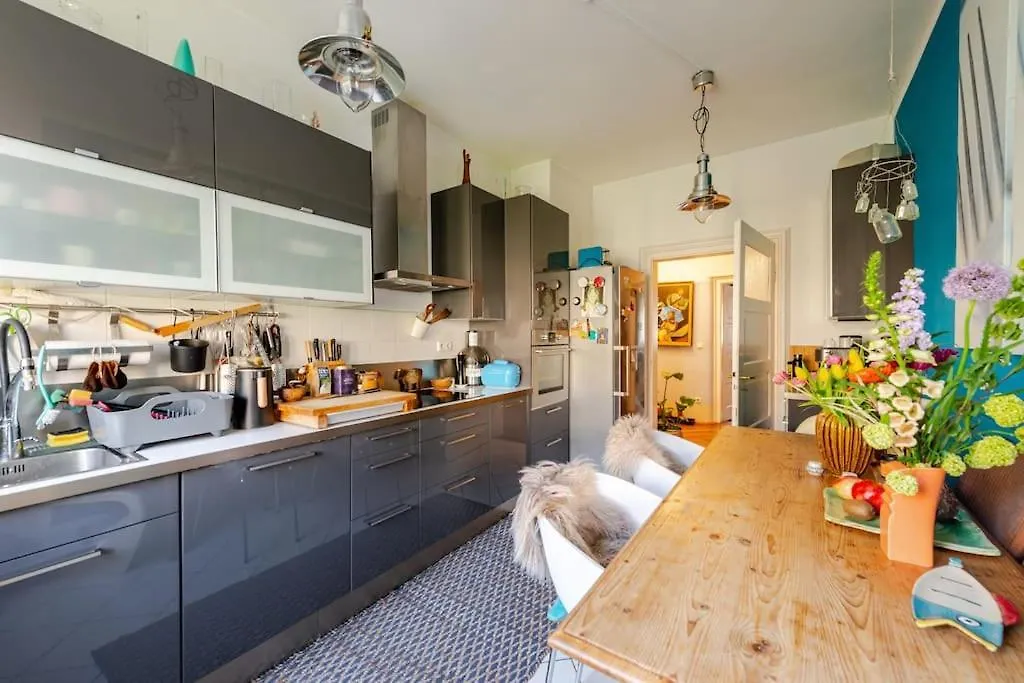 Apartament Haus Oktober Monachium
